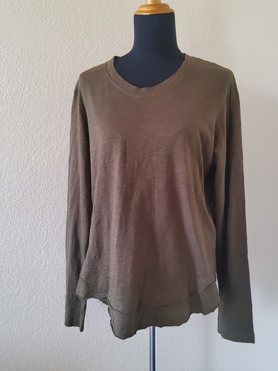 Wilt Tops - NWOT Wilt Brown Cotton Long Sleeve Ruffle Hem Tee L